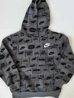 Nike Grey and Black Logo-Print Pullover Hoodie